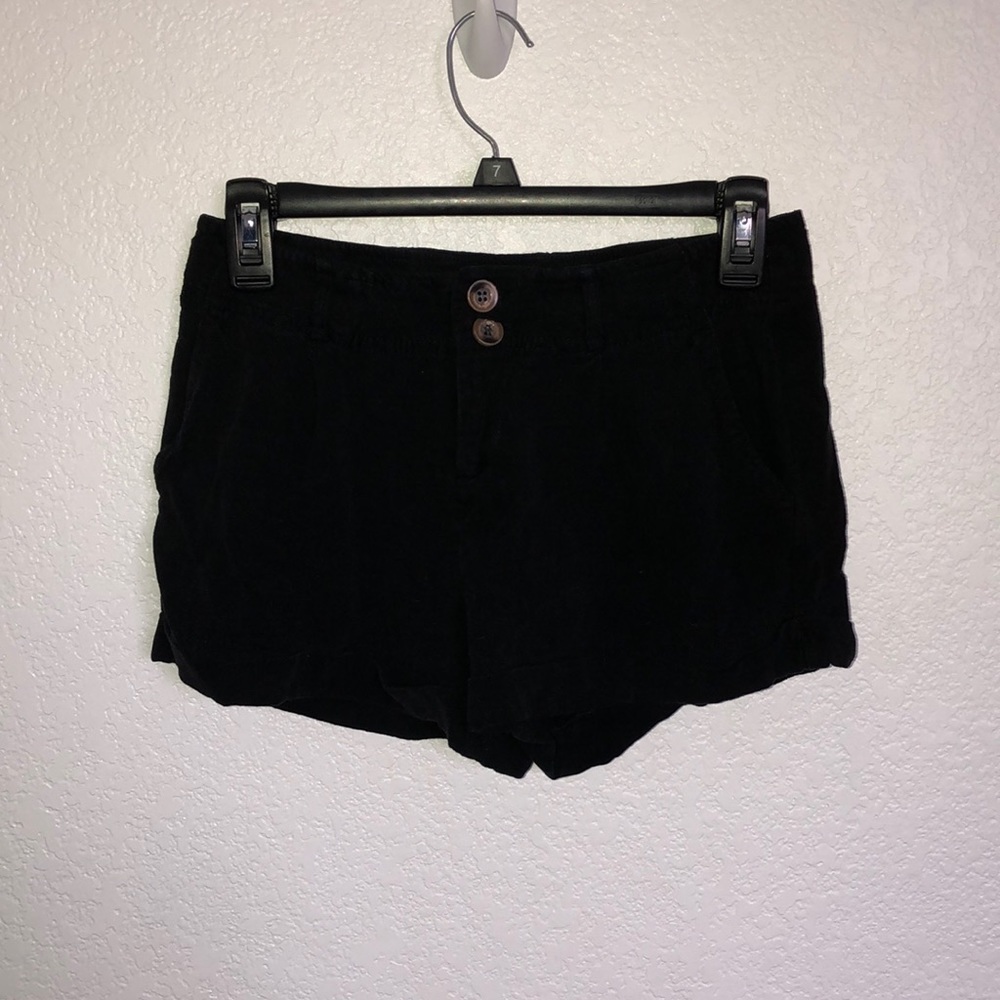 Timing black shorts